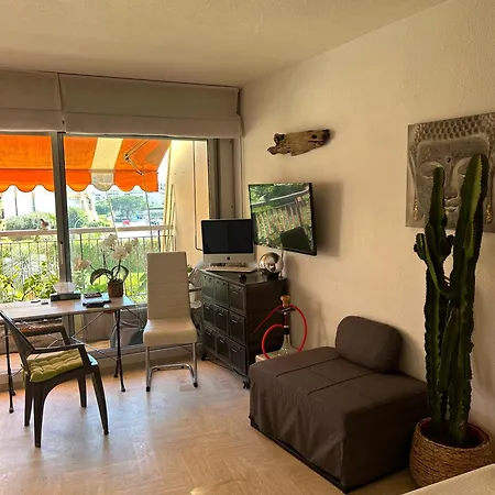 Studio Avec Piscine Et Vue Sur Le Port * מאנדליה-לה-נאפול